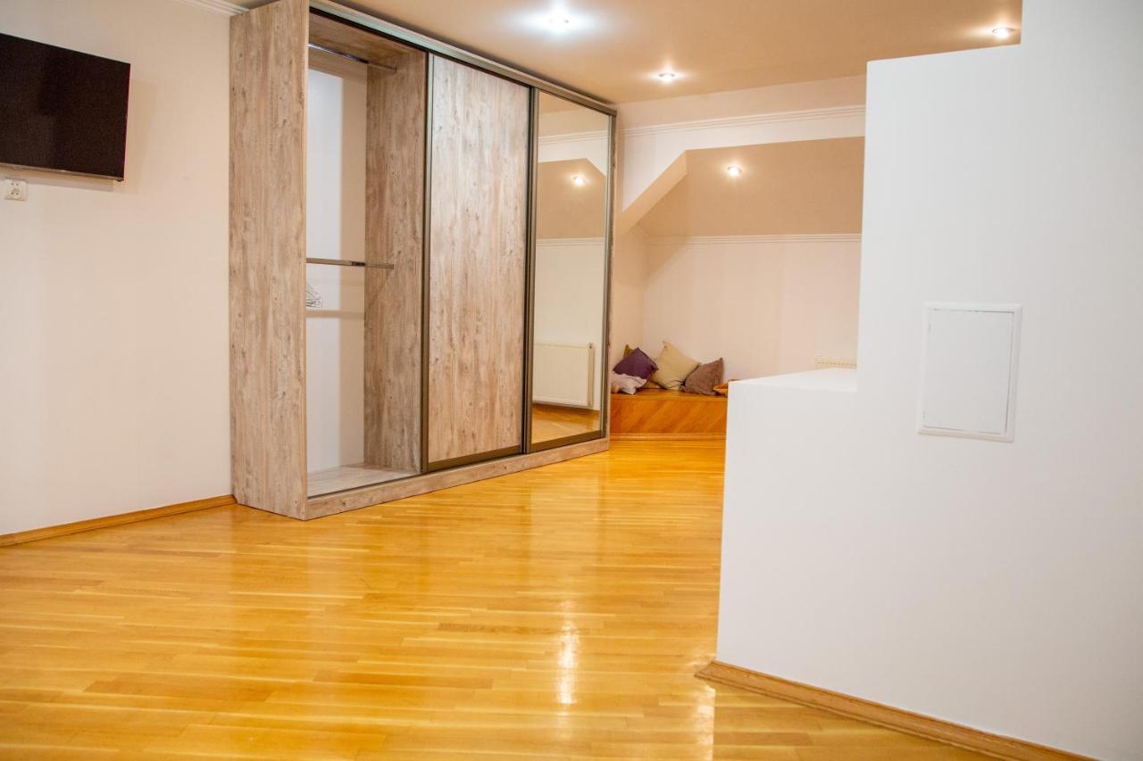 Apartment Kostyushka Lviv Exterior foto