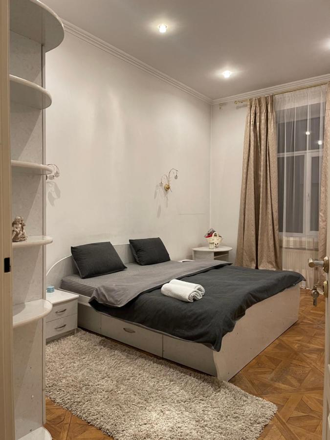 Apartment Kostyushka Lviv Exterior foto
